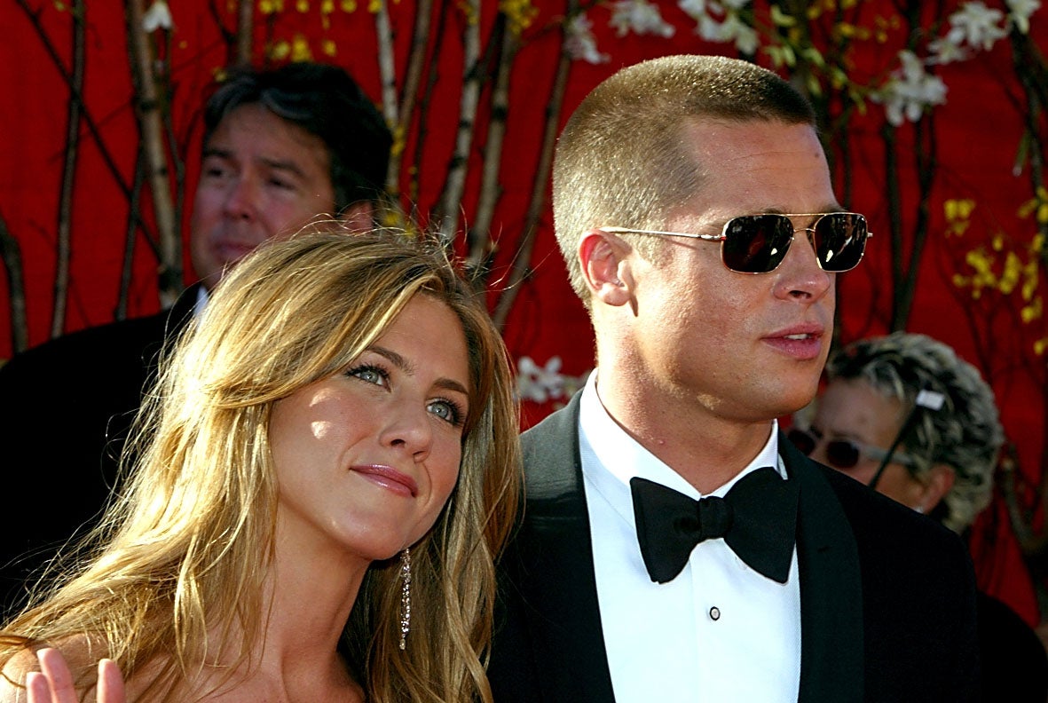 Jennifer Aniston reveals who she gossips with about her ex-Brad ...