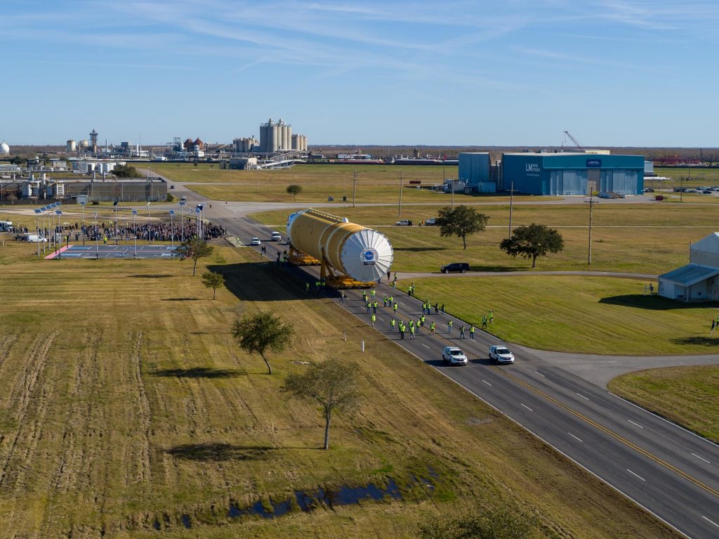 New NASA contractor retains nearly all Michoud staffers that faced ...